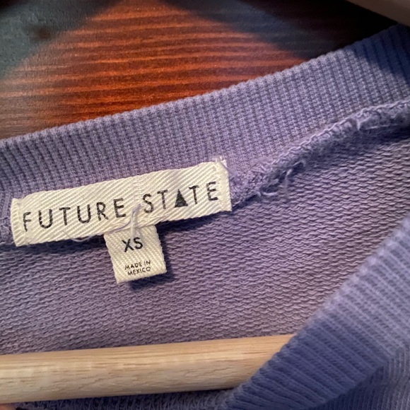 Urban Outfitters Cropped Sweatshirt - Picture 3 of 4